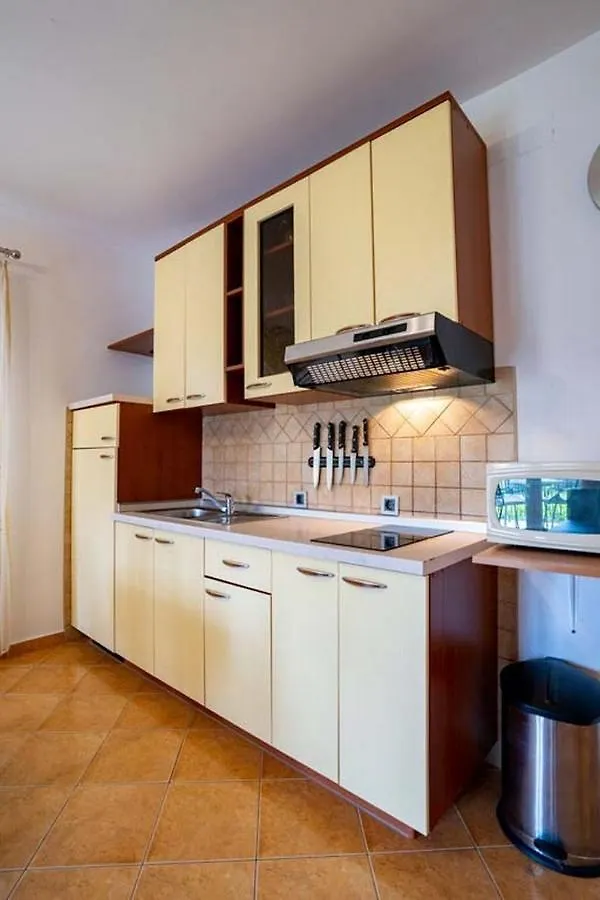 Apartments For Families With Children Lopar, Rab - 20692