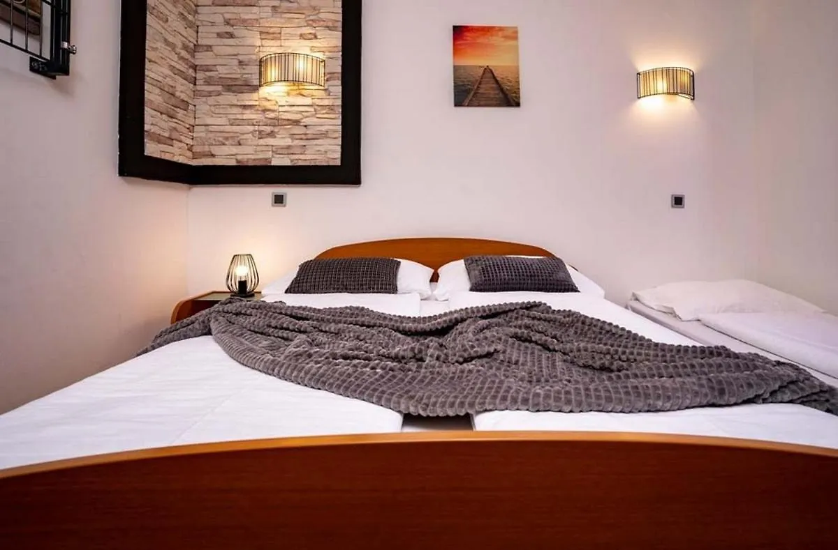 Apartments For Families With Children Lopar, Rab - 20692