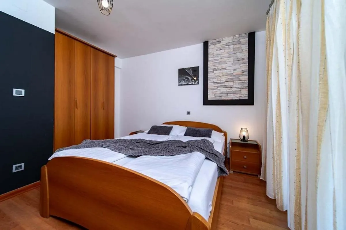 Apartments For Families With Children Lopar, Rab - 20692  Lopar